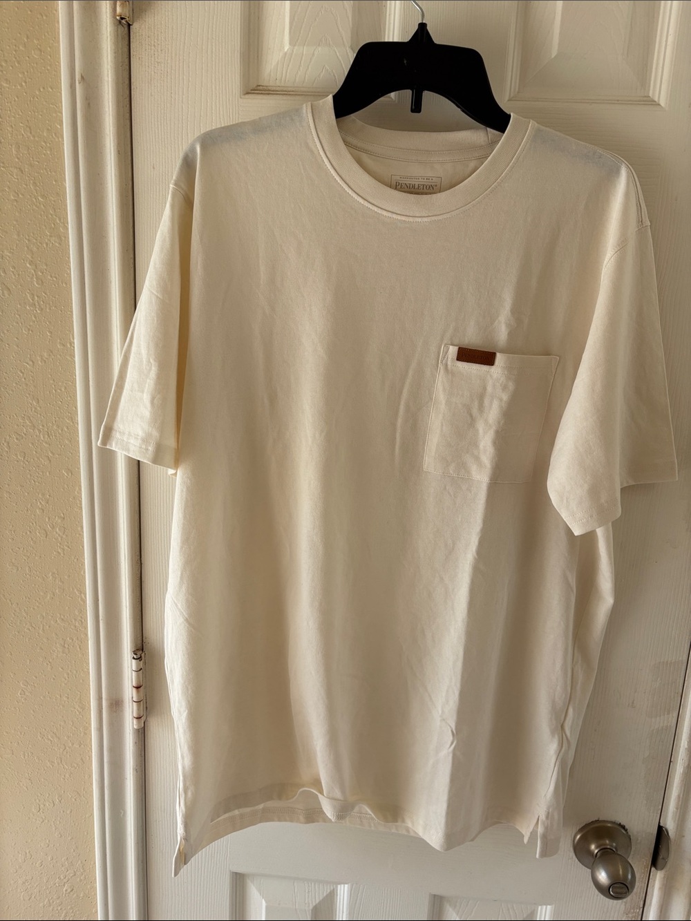 Pendleton Men's 100% cotton Cream Short Sleeve Crew Neck Tee. NWT